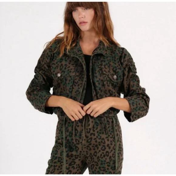 Pam & Gela Jackets & Blazers - NWT Pam & Gela Leopard Print Cropped Utility Jacket Army Green Size S EdgyChic